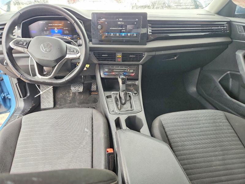 2025 Volkswagen Jetta VIN 3VW5X7BU5SM109190 COPART salvage auction — SIDE, Mo - Cert Of Title-Repossessed (P), sold $10,800 on 2026-07-30 (photo 8)