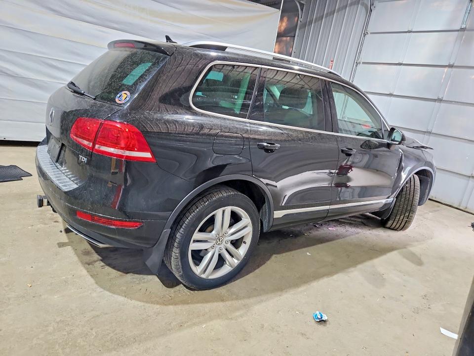 2013 Volkswagen Touareg VIN WVGEP9BP0DD013759 COPART salvage auction — FRONT END, Nh - Cert Of Title-Salvage, sold $1,800 on 2026-07-14 (photo 3)