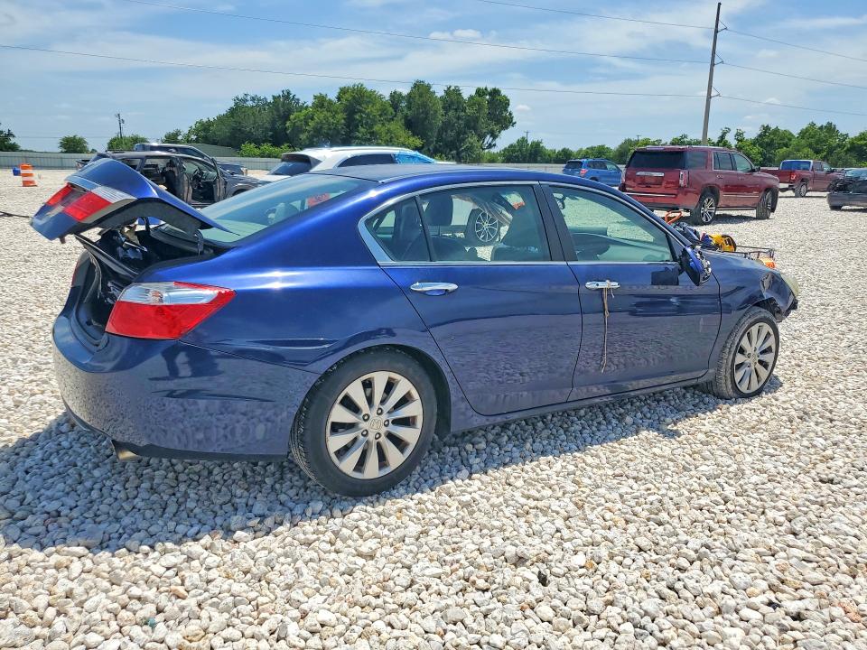 2013 Honda VIN 1HGCR2F72DA103540 COPART salvage auction — SIDE, Tx - Salvage Vehicle Title, sold $700 on 2026-07-02 (photo 3)