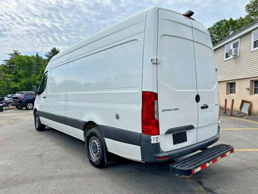 2022 Mercedes-benz Sprinter VIN W1Y40CHY2NT083042 COPART salvage auction — MINOR DENT/SCRATCHES, Pa - Cert Of Title (P), sold $17,100 on 2026-07-29 (photo 2)