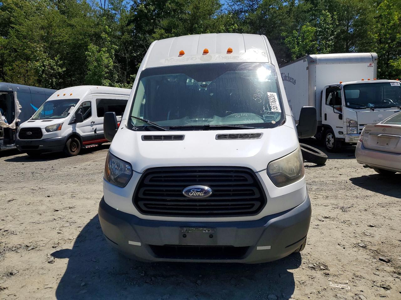 2018 Ford Transit VIN 1FTBW2XM5JKB53166 COPART salvage auction — Minor Dent/Scratches, DC - CERTIFICATE OF TITLE, sold $10,800 on 2026-06-23 (photo 5)