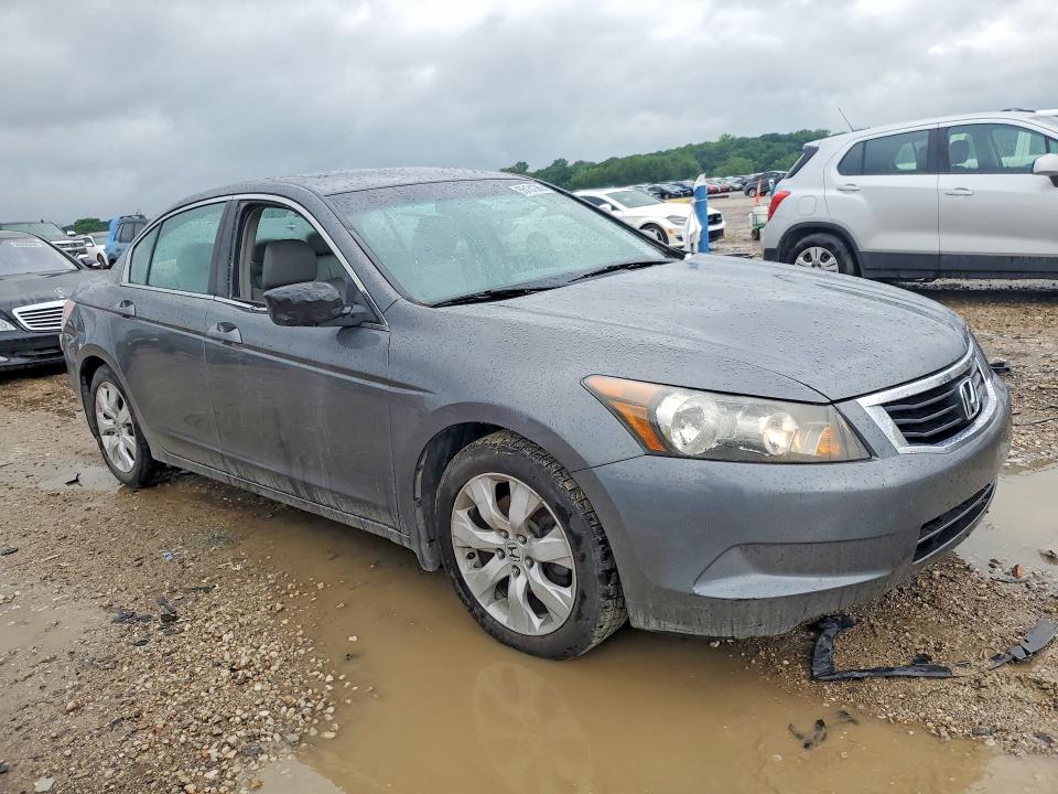 2009 Honda Accord VIN 1HGCP26809A050083 COPART salvage auction — REAR END, Mo - Salvage Certificate Of Title, sold $900 on 2026-07-09 (photo 4)