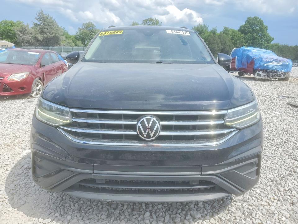 2023 Volkswagen Tiguan VIN 3VVRB7AX7PM070738 COPART salvage auction — MINOR DENT/SCRATCHES, Tn - Certificate Of Title, sold $8,500 on 2026-07-28 (photo 5)