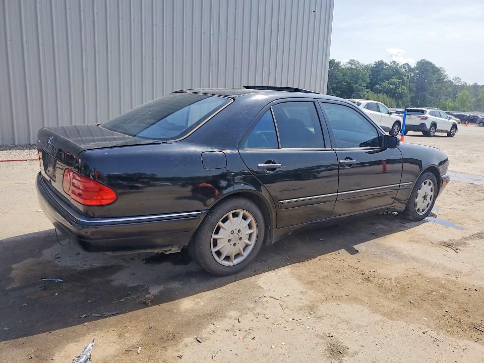 1999 Mercedes-benz E-klasse VIN WDBJF70H6XA850879 COPART salvage auction — HAIL, SC - CERT OF TITLE-SALVAGE, sold $350 on 2026-07-06 (photo 3)