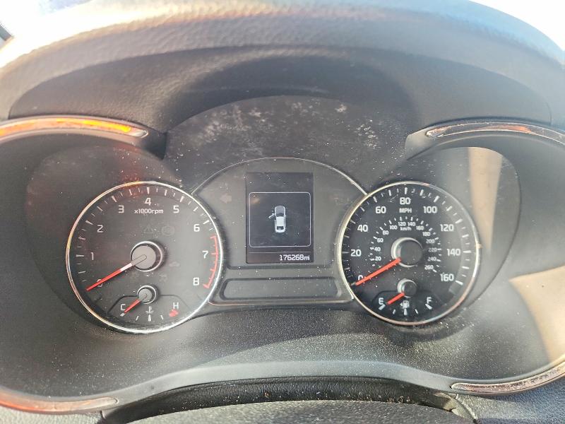 2017 Kia Forte VIN 3KPFL4A75HE072965 COPART salvage auction — HAIL, Tx - Certificate Of Title, sold $875 on 2026-07-02 (photo 9)
