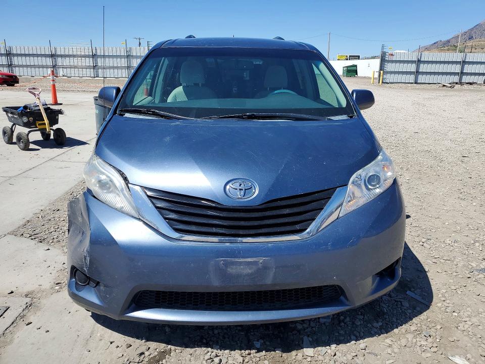2014 Toyota Sienna VIN 5TDKK3DC5ES456380 COPART salvage auction — SIDE, Ut - Salvage Certificate, sold $3,300 on 2026-07-13 (photo 5)