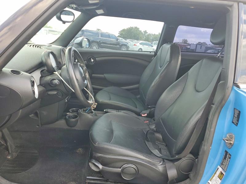 2013 Mini Cooper VIN WMWSU3C57DT687453 COPART salvage auction — REAR END, Fl - Cert Of Title Slvg Rebuildable, sold $375 on 2026-08-11 (photo 7)