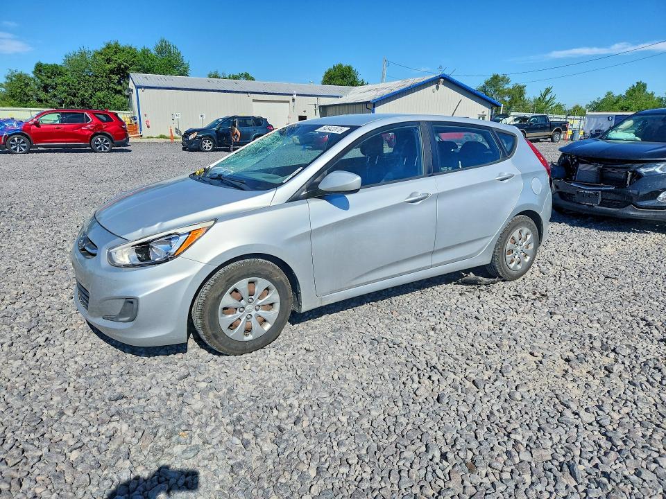 2016 Hyundai Accent VIN KMHCT5AE5GU256046 COPART salvage auction — ROOF, Il - Salvage Certificate, sold $900 on 2026-07-27 (photo 1)