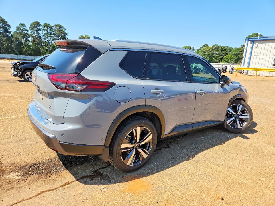 2025 Nissan Rogue VIN JN8BT3CAXSW006799 COPART salvage auction — UNDERCARRIAGE, Tx - Salvage Vehicle Title, sold $60 on 2026-07-27 (photo 3)