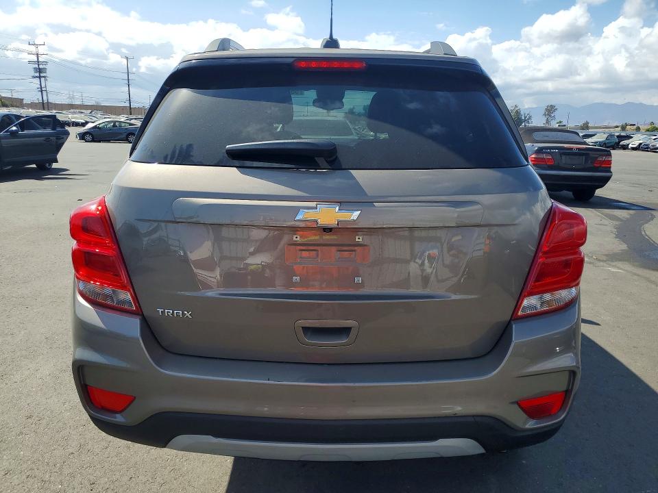 2022 Chevrolet Trax VIN KL7CJLSM0NB512572 COPART salvage auction — REAR END, Ca - Salvage Certificate, sold $2,600 on 2026-07-15 (photo 6)
