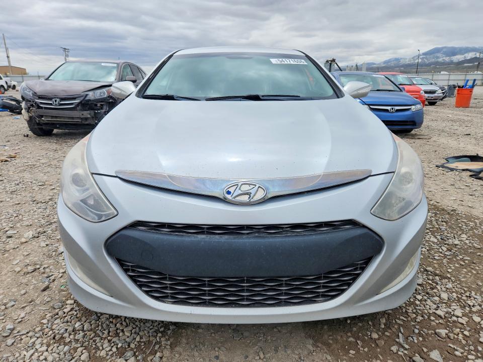 2012 Hyundai VIN KMHEC4A43CA035549 COPART salvage auction — MINOR DENT/SCRATCHES, Wy - Certificate Of Title, sold $550 on 2026-07-31 (photo 5)