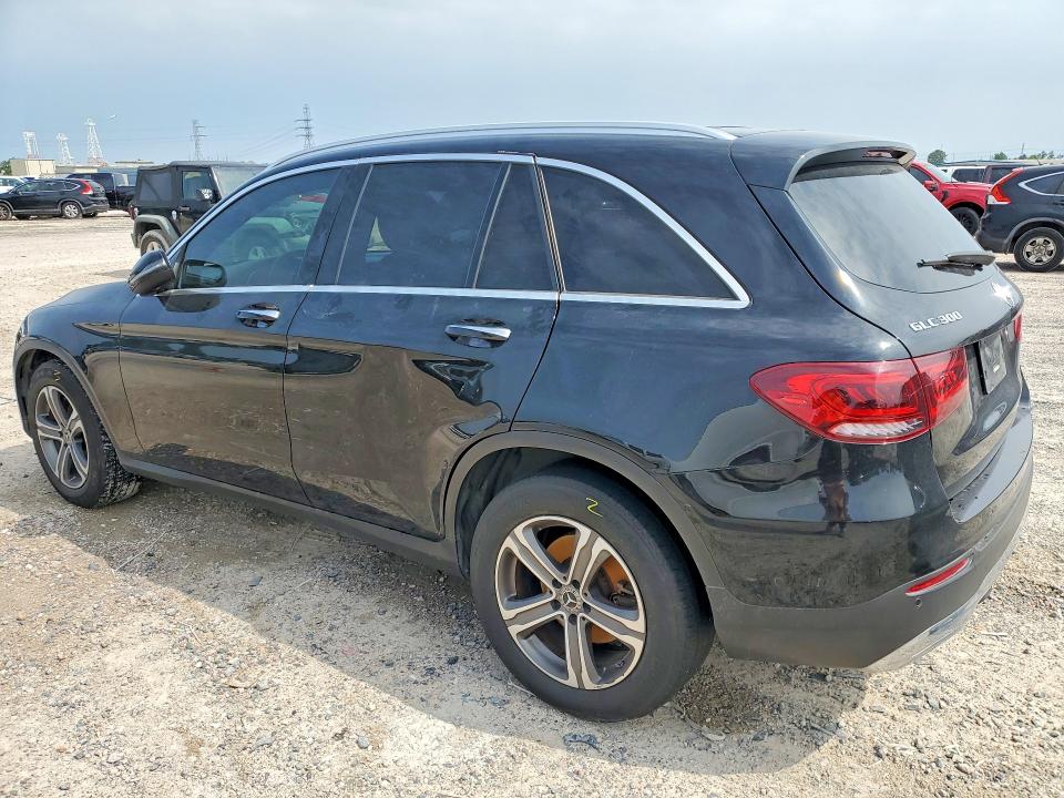 2021 Mercedes-benz VIN W1N0G8DB0MF870719 COPART salvage auction — WATER/FLOOD, Tx - Salvage Title-Flood Damage, sold $7,800 on 2026-07-14 (photo 2)