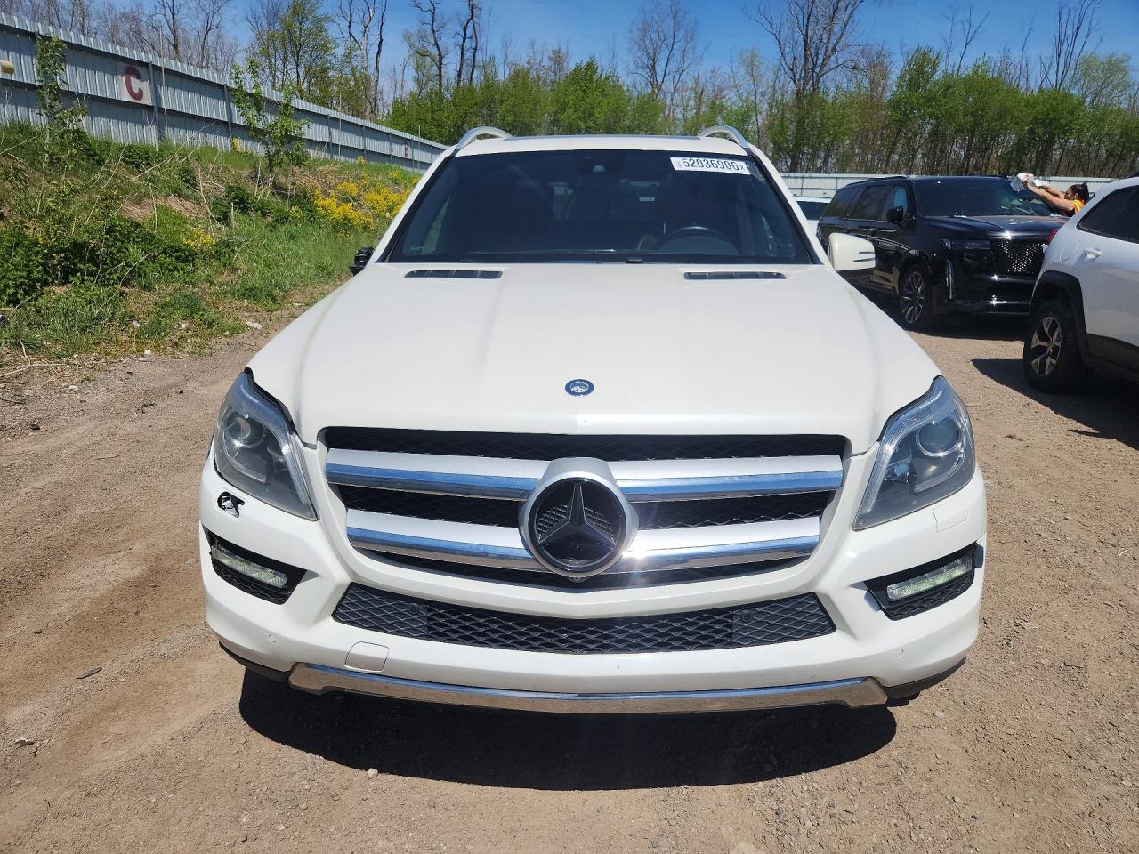 2013 Mercedes-Benz GL-Class VIN 4JGDF7CE2DA262923 COPART salvage auction — Side, MI - DEALER ONLY CLEAN TITLE (P), sold $4,200 on 2026-07-01 (photo 5)