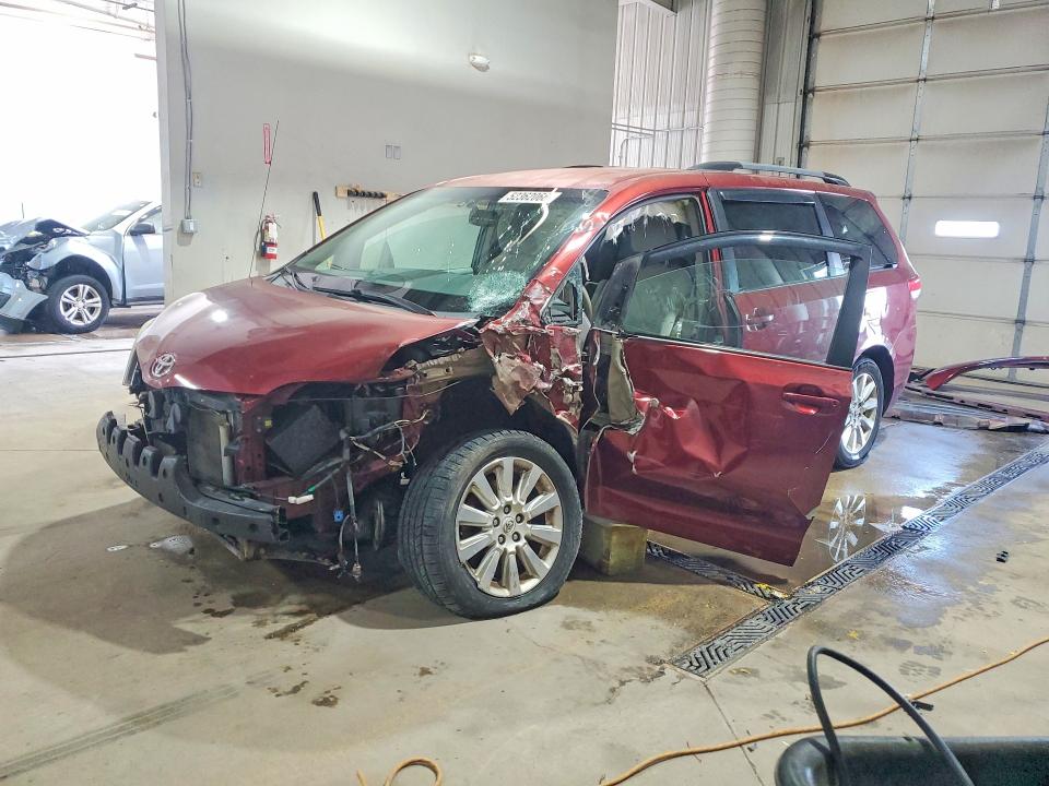 2012 Toyota Sienna VIN 5TDJK3DC4CS030186 COPART salvage auction — SIDE, Salvage Title, sold $1,300 on 2026-07-20 (photo 1)
