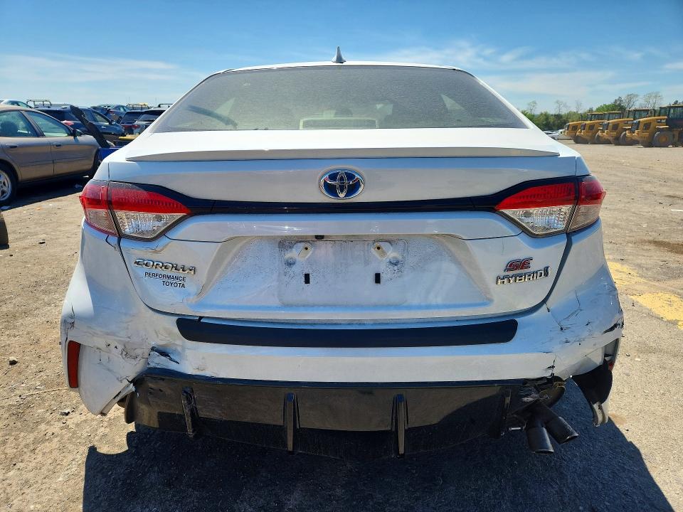 2024 Toyota Corolla VIN JTDBCMFE4R3036019 COPART salvage auction — VANDALISM, Pa - Certificate Of Salvage, sold $8,600 on 2026-07-31 (photo 6)
