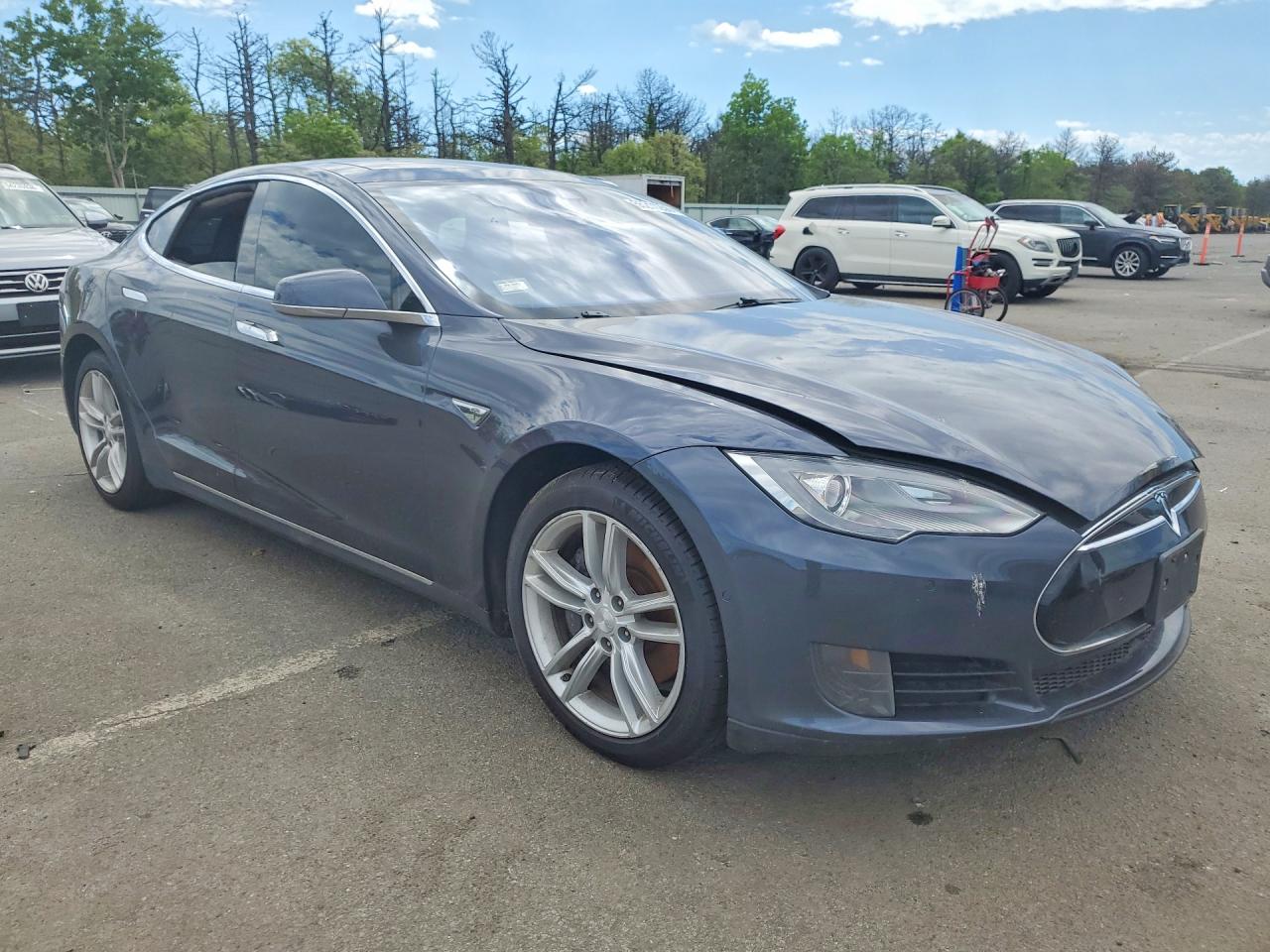 2015 Tesla Model S VIN 5YJSA1E11FF116590 COPART salvage auction — Water/Flood, NY - CERTIFICATE OF TITLE, sold $575 on 2026-07-01 (photo 4)