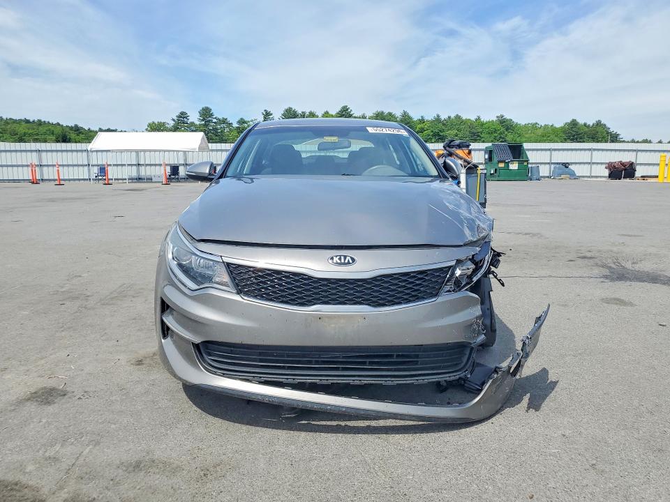 2017 Kia Optima VIN 5XXGT4L37HG156596 COPART salvage auction — FRONT END, Me - Cert Of Title-Salvage Collisio, sold $400 on 2026-07-17 (photo 5)