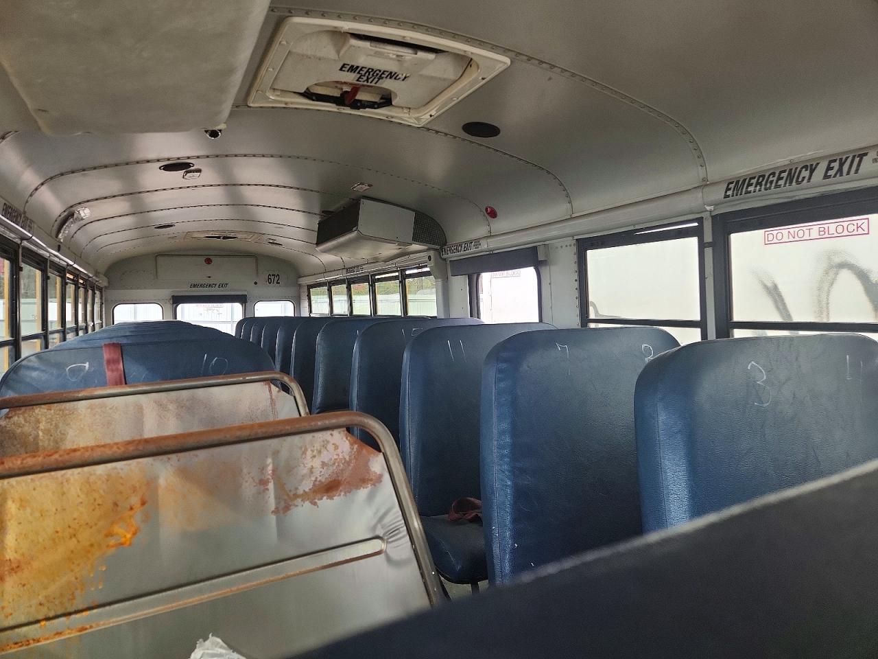 2005 Thomas Bus VIN 4UZAAXCS75CU88078 COPART salvage auction — Minor Dent/Scratches, NY - CERTIFICATE OF TITLE, sold $1,800 on 2026-09-08 (photo 6)