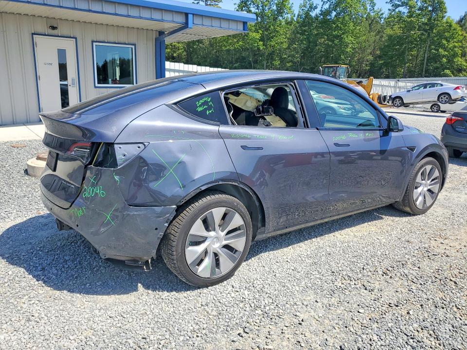 2021 Tesla Model y VIN 5YJYGDEE1MF140656 COPART salvage auction — REAR END, NC - SALVAGE CERTIFICATE OF TITLE, sold $825 on 2026-07-30 (photo 3)
