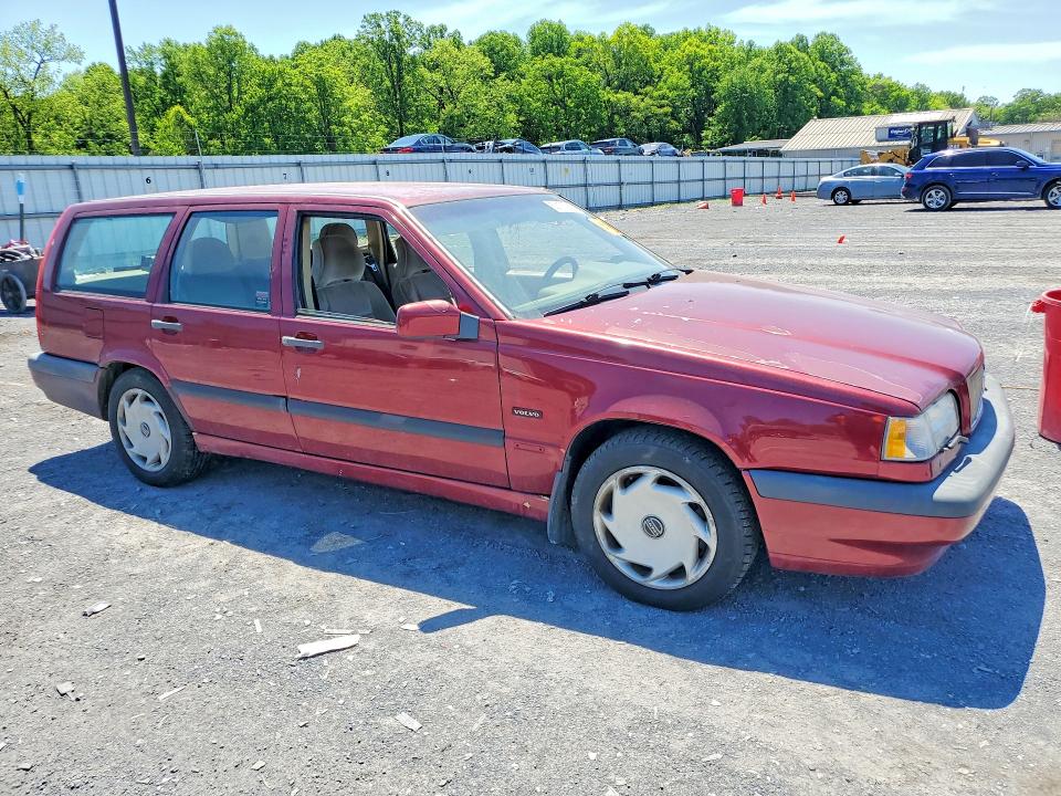 1996 Volvo 850 VIN YV1LW5542T2258320 COPART salvage auction — MECHANICAL, Pa - Cert Of Title, sold $400 on 2026-08-17 (photo 4)
