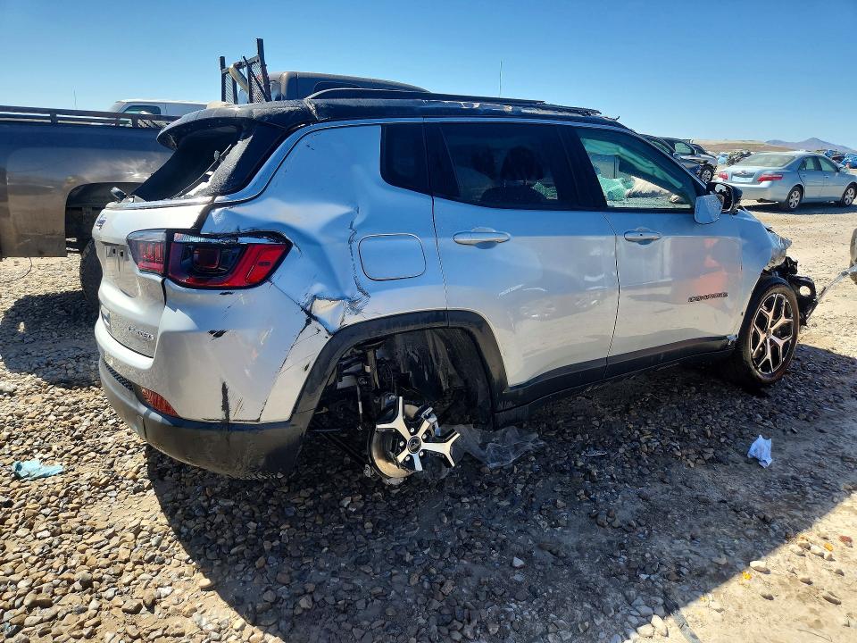 2025 Jeep Compass VIN 3C4NJDCNXST545999 COPART salvage auction — ROLLOVER, Fl - Certificate Of Destruction, sold $1,250 on 2026-07-14 (photo 3)