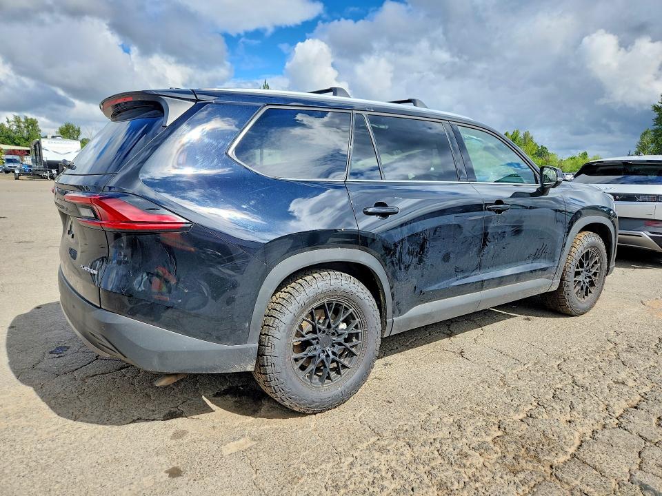 2026 Toyota Highlander VIN 5TDAAAB58TS110621 COPART salvage auction — SIDE, Or - Salvage Title Certificate, sold $24,600 on 2026-07-20 (photo 3)