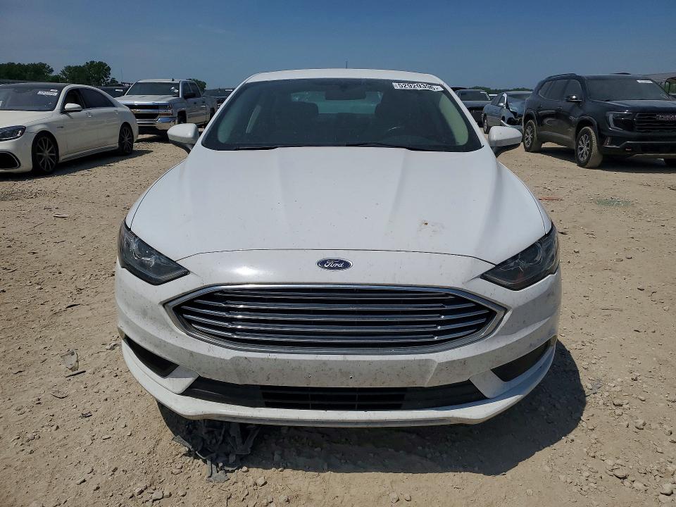 2017 Ford Fusion VIN 3FA6P0UUXHR132882 COPART salvage auction — HAIL, Ks - Cert Of Title-Salvage, sold $850 on 2026-07-09 (photo 5)