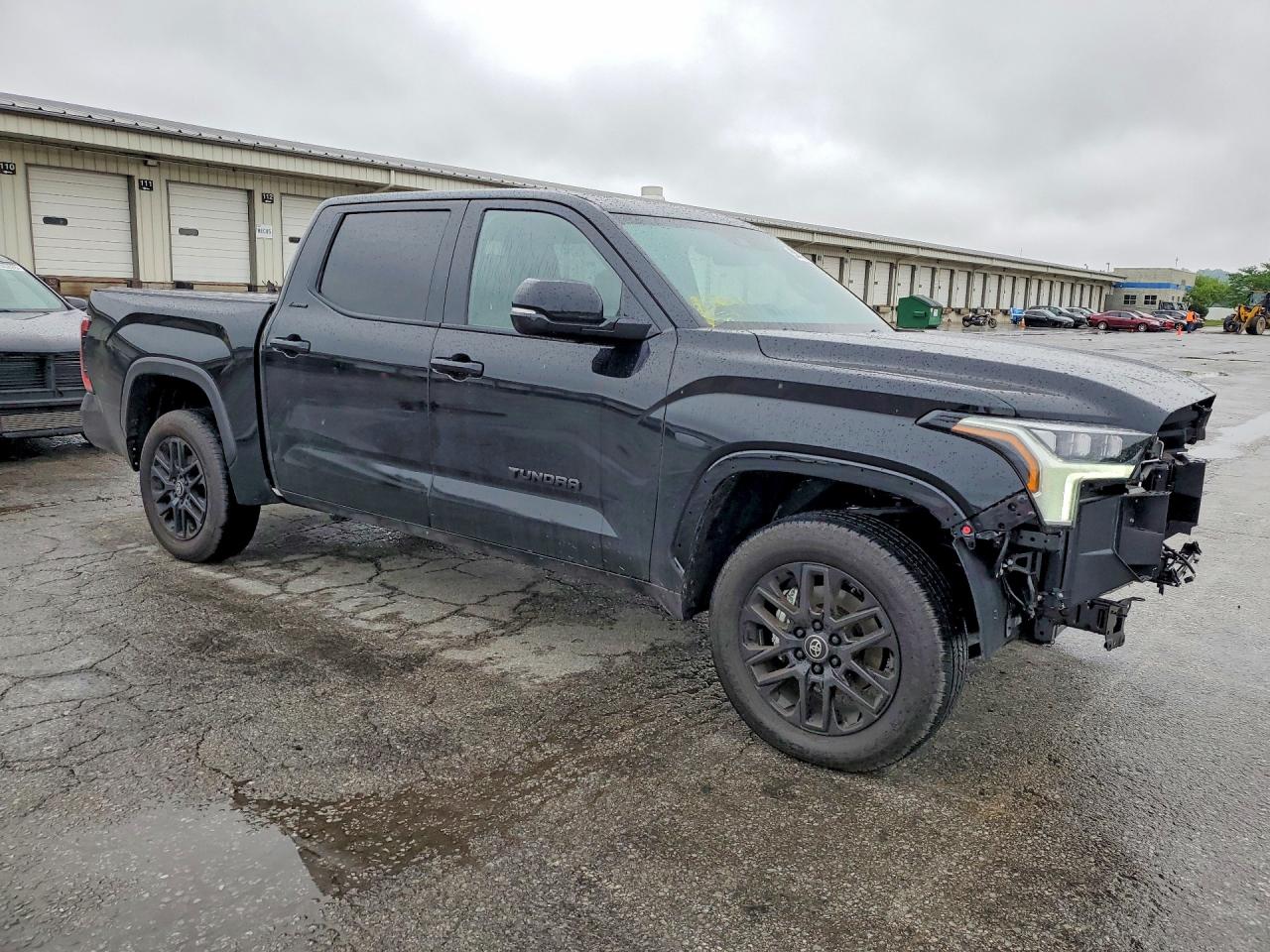 2026 Toyota Tundra VIN 5TFWA5DB1TX387850 COPART salvage auction — Front End, KY - CERT OF TITLE-SALVAGE, sold $36,000 on 2026-07-02 (photo 4)