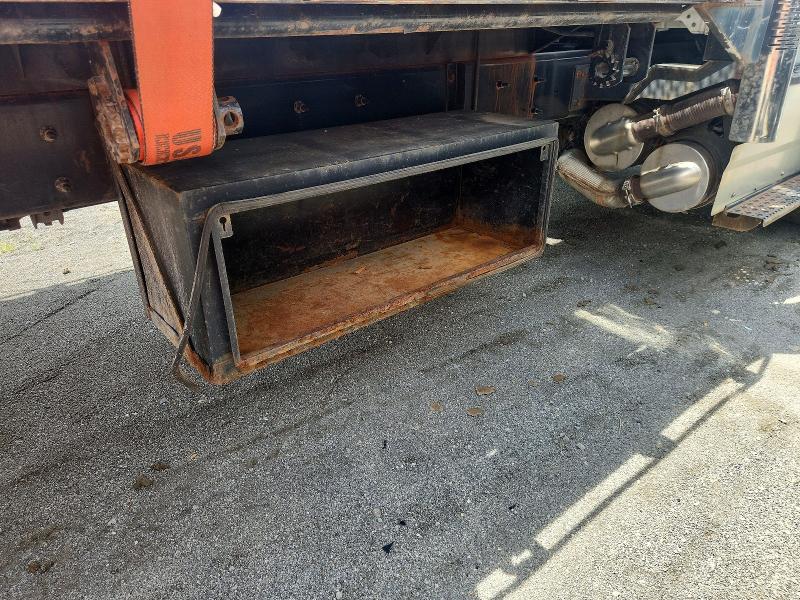2016 International VIN 1HTWGSTT7GH079902 COPART salvage auction — MINOR DENT/SCRATCHES, Il - Certificate Of Title (P), sold $17,300 on 2026-07-29 (photo 9)