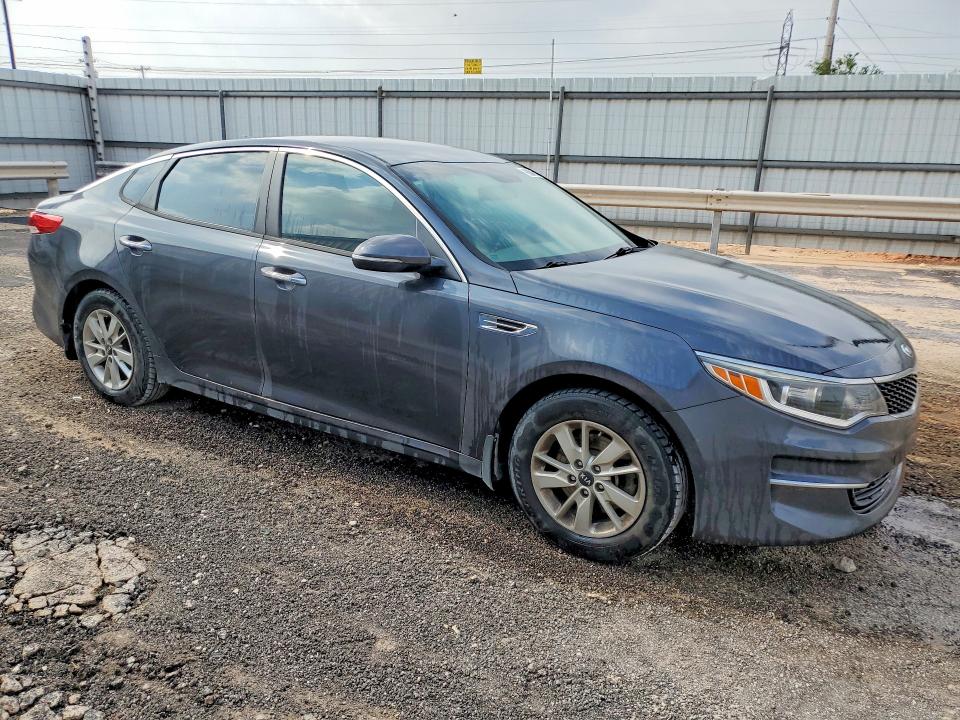 2017 Kia Optima VIN KNAGT4L3XH5131905 COPART salvage auction — NORMAL WEAR, IN - CERTIFICATE OF TITLE, sold $1,000 on 2026-07-09 (photo 4)