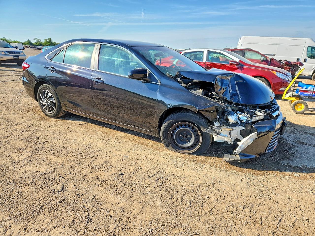 2015 Toyota Camry VIN 4T4BF1FK0FR514357 COPART salvage auction — Front End, IL - SALVAGE CERTIFICATE, sold $1,700 on 2026-06-30 (photo 4)
