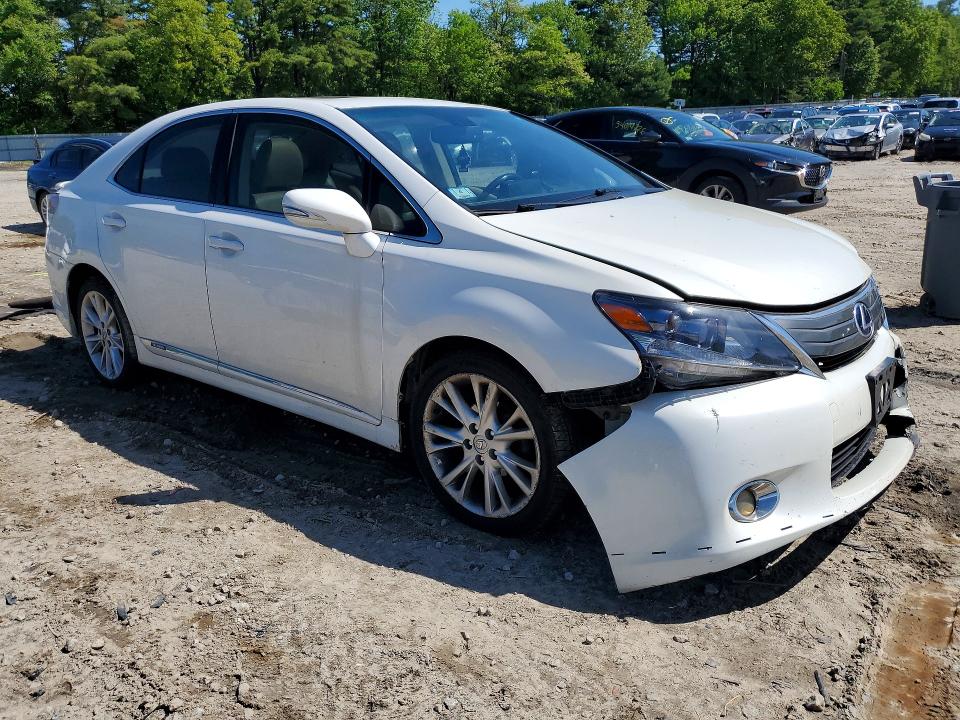 2010 Lexus Hs 250h VIN JTHBB1BA6A2007862 COPART salvage auction — SIDE, MA - CERT OF TITLE-RECONSTRCTD COLL, sold $550 on 2026-07-20 (photo 4)