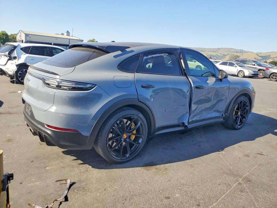 2023 Porsche Cayenne VIN WP1BK2AY6PDA39034 COPART salvage auction — SIDE, CA - SALVAGE CERTIFICATE, sold $80,000 on 2026-08-11 (photo 3)