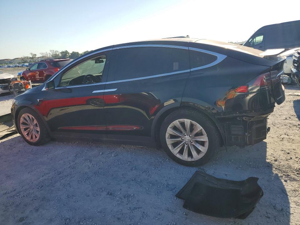 2016 Tesla Model x VIN 5YJXCDE21GF026707 COPART salvage auction — REAR END, Fl - Cert Of Title Slvg Rebuildable, sold $4,800 on 2026-07-10 (photo 2)