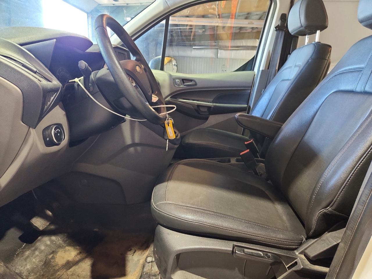 2021 Ford Transit Connect VIN NM0LS6E28M1485912 COPART salvage auction — Normal Wear, NY - CERTIFICATE OF TITLE, sold $3,600 on 2026-07-02 (photo 7)