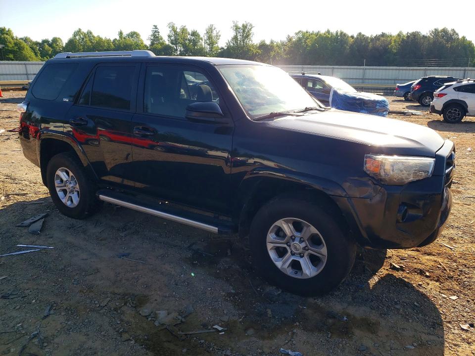 2018 Toyota 4runner VIN JTEBU5JR3J5505506 COPART salvage auction — REAR END, VA - CERT OF TITLE - SALVAGE, sold $8,100 on 2026-07-06 (photo 4)