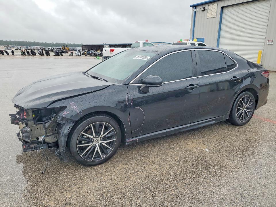 2021 Toyota Camry VIN 4T1G11AKXMU442294 COPART salvage auction — FRONT END, Tx - Certificate Of Title, sold $5,900 on 2026-07-02 (photo 1)