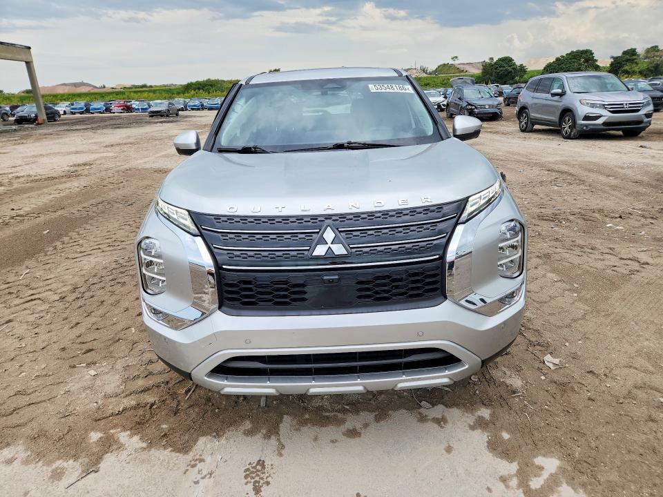 2024 Mitsubishi Outlander VIN JA4J3VA80RZ085714 COPART salvage auction — SIDE, Fl - Cert Of Title Slvg Rebuildable, sold $9,100 on 2026-08-20 (photo 5)