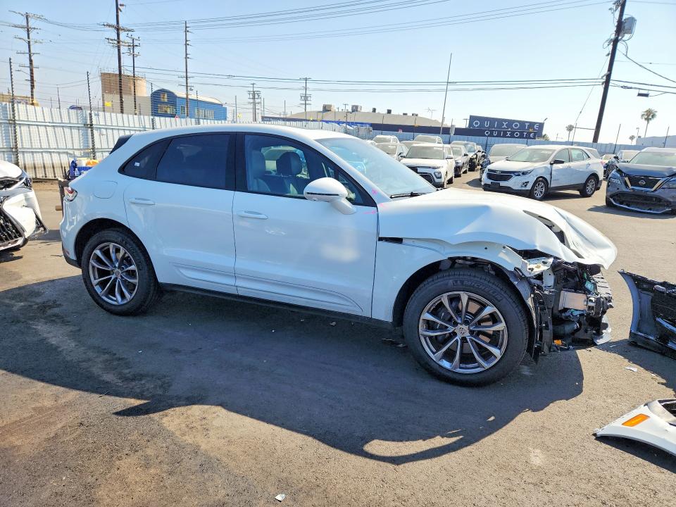 2026 Porsche Macan VIN WP1AA2A58TLB07712 COPART salvage auction — FRONT END, Id - Salvage Certificate Of Title, sold $22,800 on 2026-08-17 (photo 4)