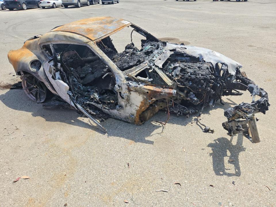 2020 Toyota Supra VIN WZ1DB4C0XLW033007 COPART salvage auction — BURN, CA - NON-REPAIRABLE VEHICLE CERT, sold $50 on 2026-07-29 (photo 4)