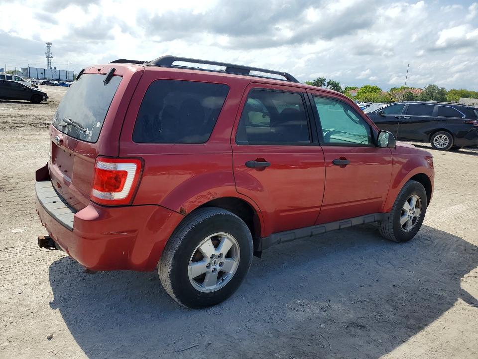 2012 Ford Escape VIN 1FMCU0D78CKC04963 COPART salvage auction — SIDE, MI - CERT OF TITLE-SALVAGE HISTORY, sold $750 on 2026-07-02 (photo 3)