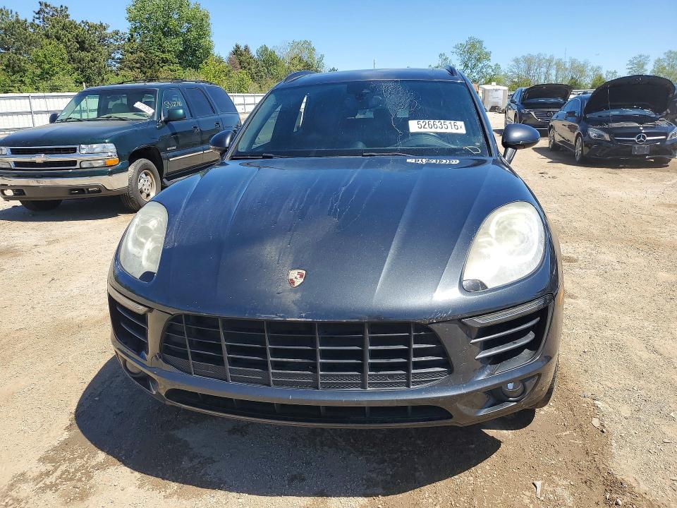 2017 Porsche Macan VIN WP1AB2A56HLB15523 COPART salvage auction — WATER/FLOOD, Il - Salvage Certificate, sold $5,300 on 2026-08-11 (photo 5)