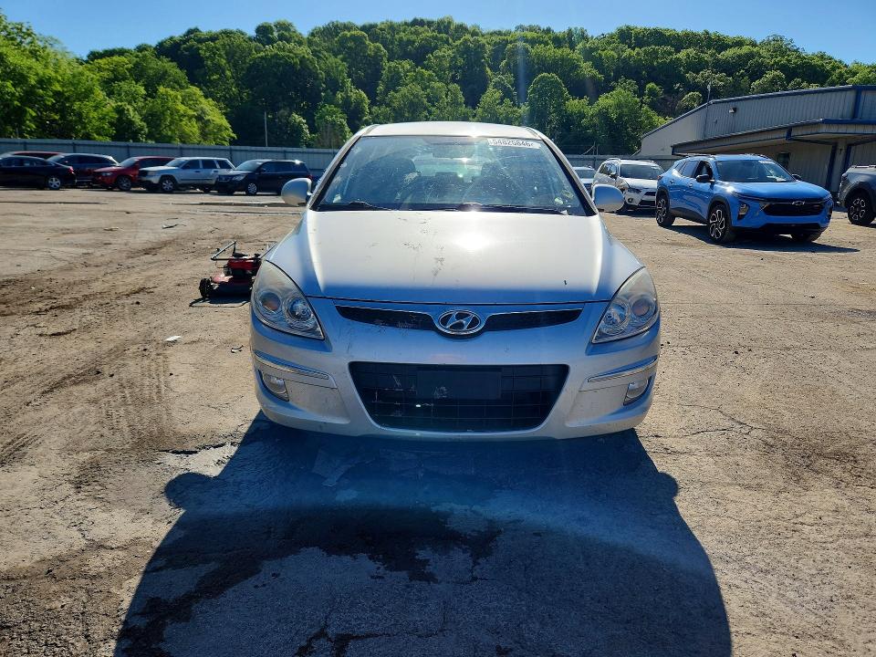 2009 Hyundai Elantra VIN KMHDC86E89U045568 COPART salvage auction — REAR END, PA - CERTIFICATE OF SALVAGE, sold $400 on 2026-07-16 (photo 5)