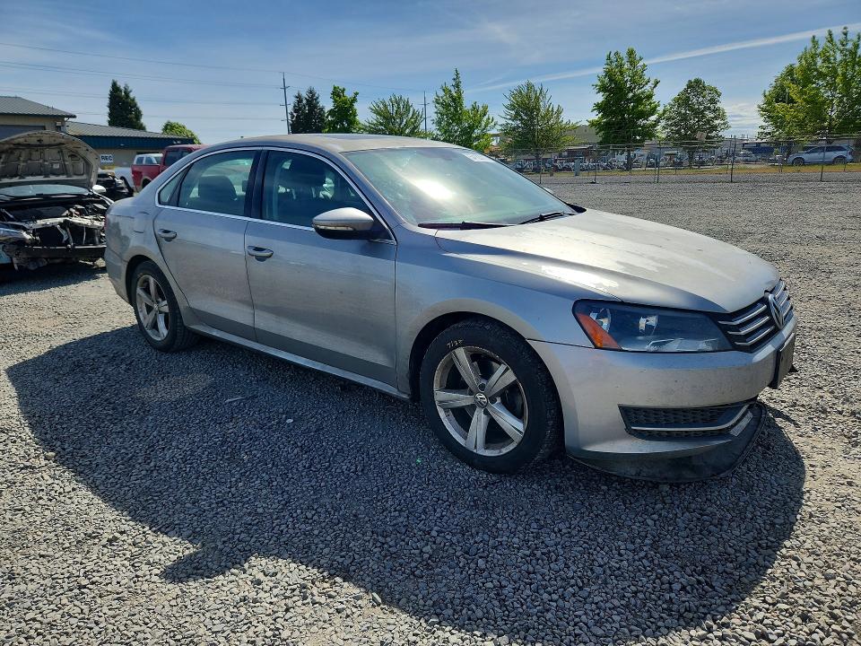 2012 Volkswagen Passat VIN 1VWBH7A39CC027927 COPART salvage auction — FRONT END, Or - Salvage Title Certificate, sold $175 on 2026-08-04 (photo 4)