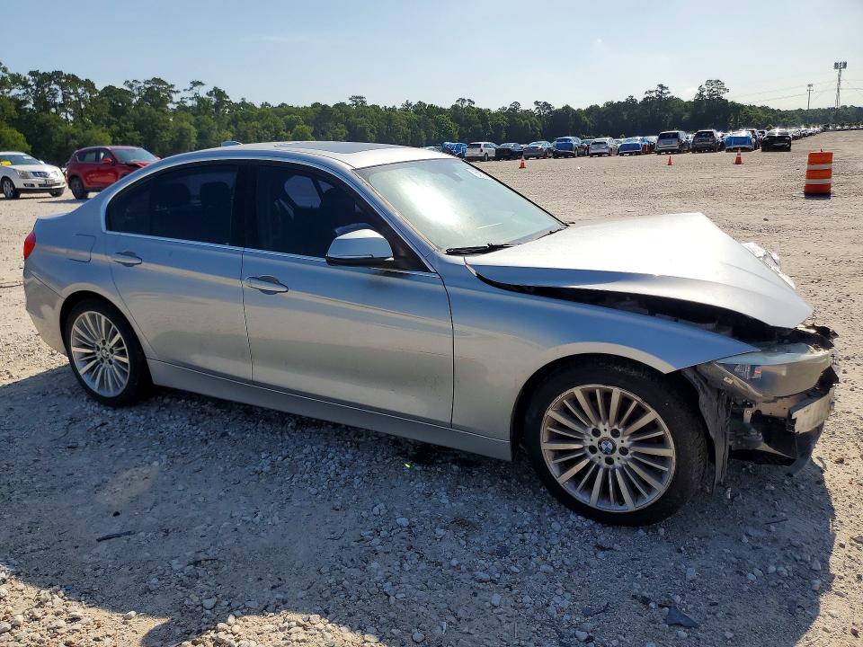 2013 BMW 3er VIN WBA3C1C53DK104491 COPART salvage auction — FRONT END, Tx - Salvage Vehicle Title, sold $675 on 2026-07-14 (photo 4)