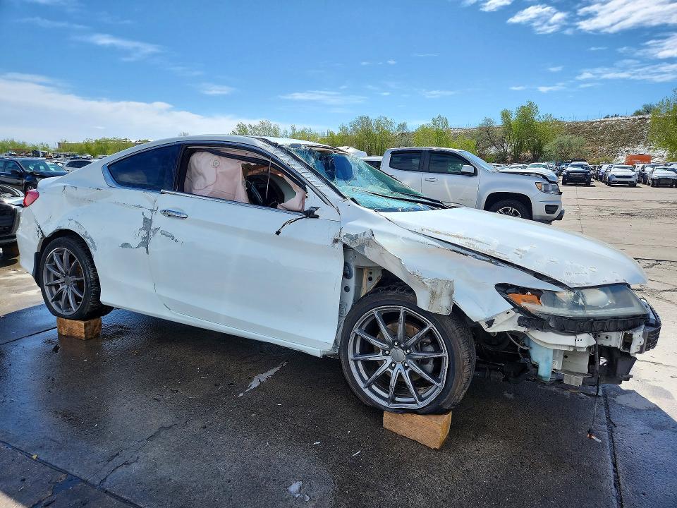 2015 Honda Accord VIN 1HGCT2B83FA001991 COPART salvage auction — ROLLOVER, Salvage Title, sold $275 on 2026-07-22 (photo 4)