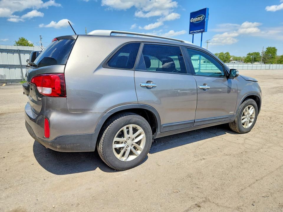 2015 Kia Sorento VIN 5XYKTDA65FG617214 COPART salvage auction — FRONT END, In - Certificate Of Title, sold $1,000 on 2026-07-13 (photo 3)