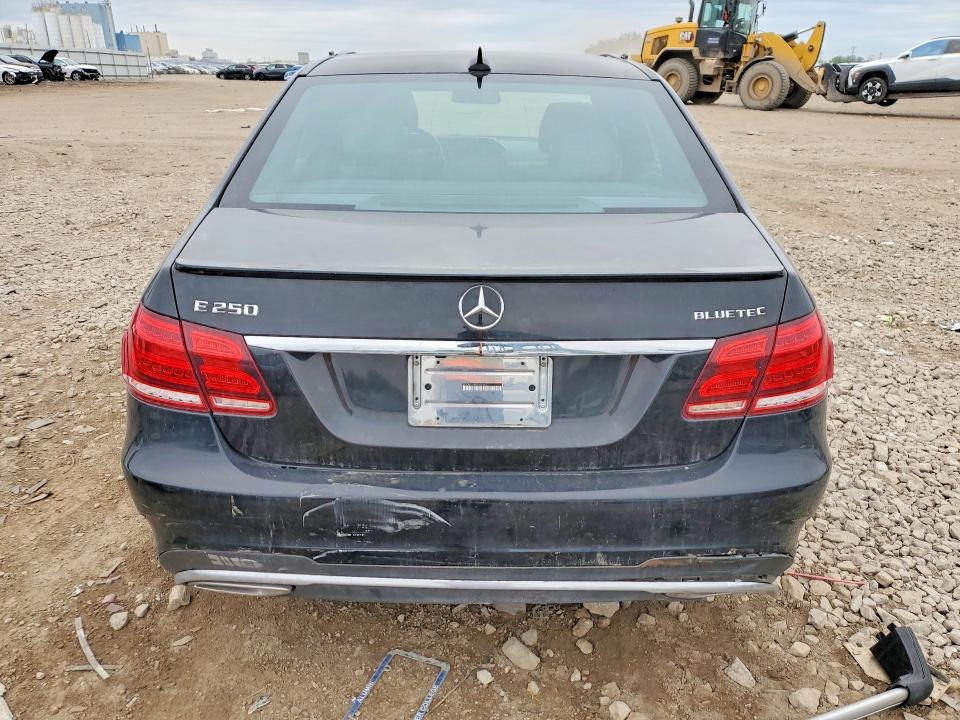 2015 Mercedes-benz E-klasse VIN WDDHF0EB6FB095632 COPART salvage auction — ROOF, Il - Salvage Certificate, sold $650 on 2026-07-10 (photo 6)