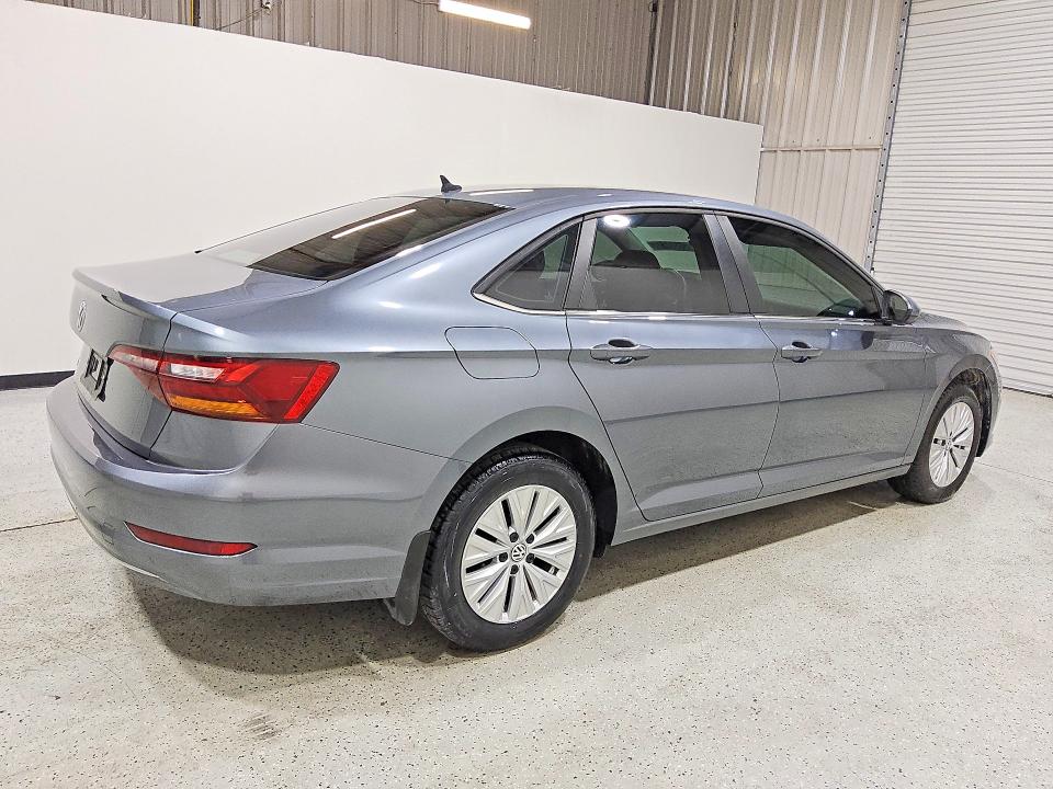 2019 Volkswagen Jetta VIN 3VWCB7BU4KM270037 COPART salvage auction — MINOR DENT/SCRATCHES, Ct - Clean Title, sold $8,000 on 2026-07-21 (photo 3)