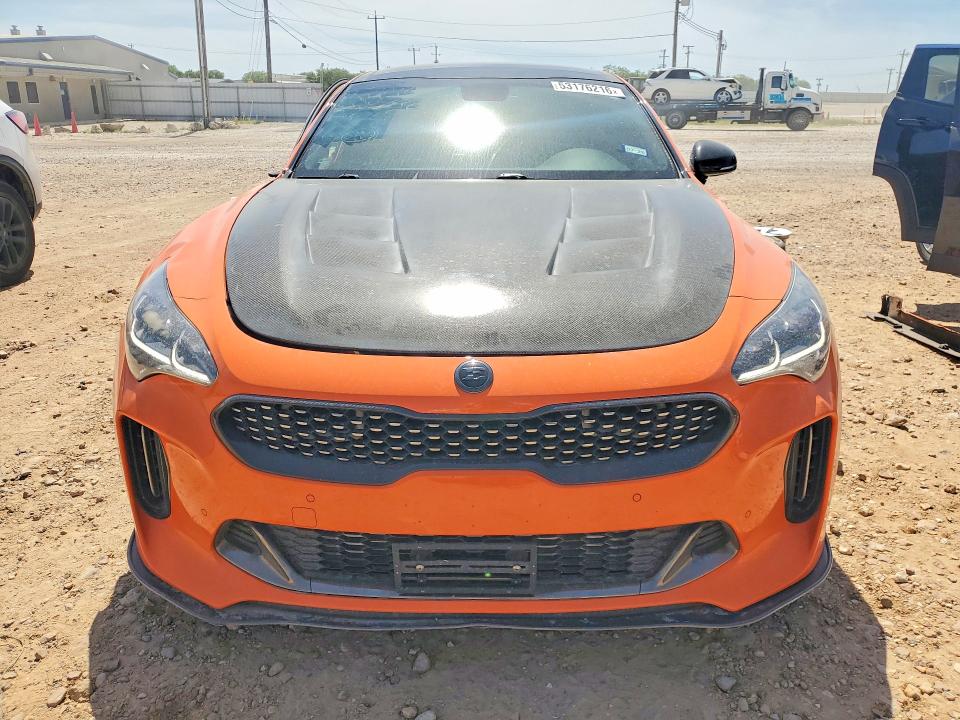 2019 Kia Stinger VIN KNAE35LC9K6071176 COPART salvage auction — SIDE, Tx - Salvage Vehicle Title, sold $5,200 on 2026-07-09 (photo 5)
